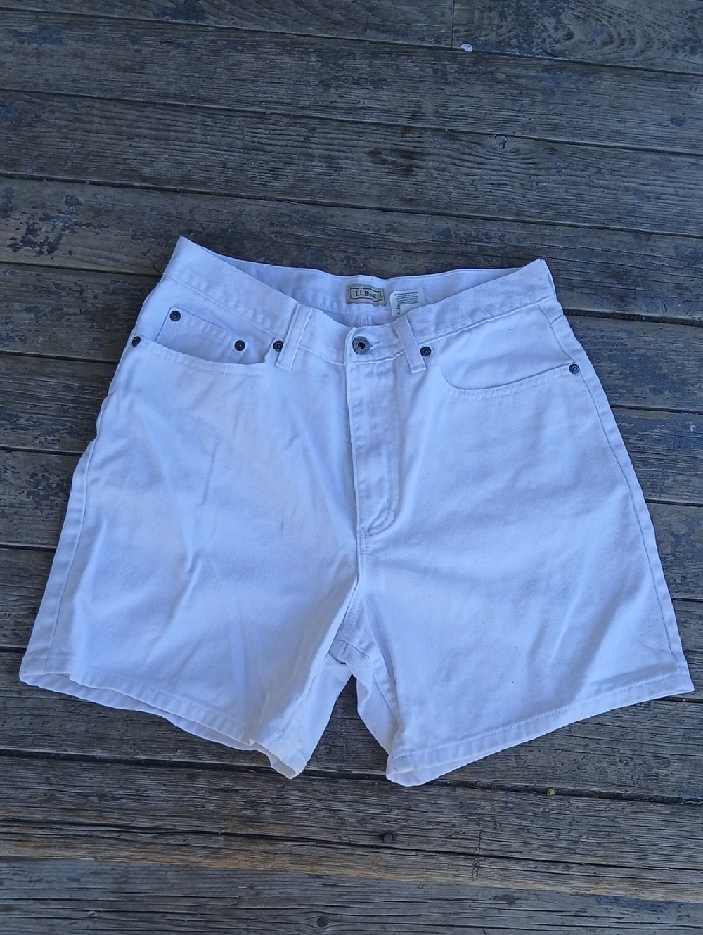 GUC L.L. Bean White Denim Cotton Bermuda Shorts — Classic Five-Pocket Size 10
